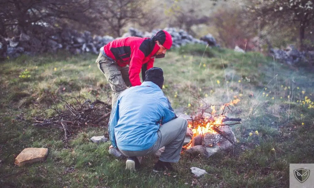 Comment préparer, faire et allumer un feu en bivouac